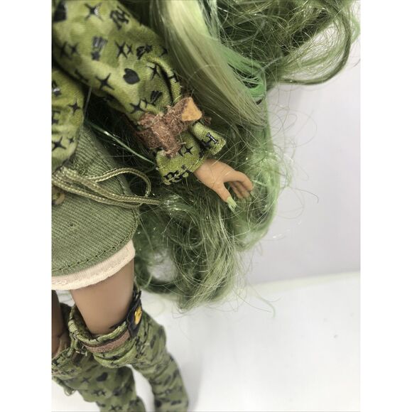 Olivia Woods Rainbow High Doll , Green Camo Outfit Loose - Picture 9 of 16